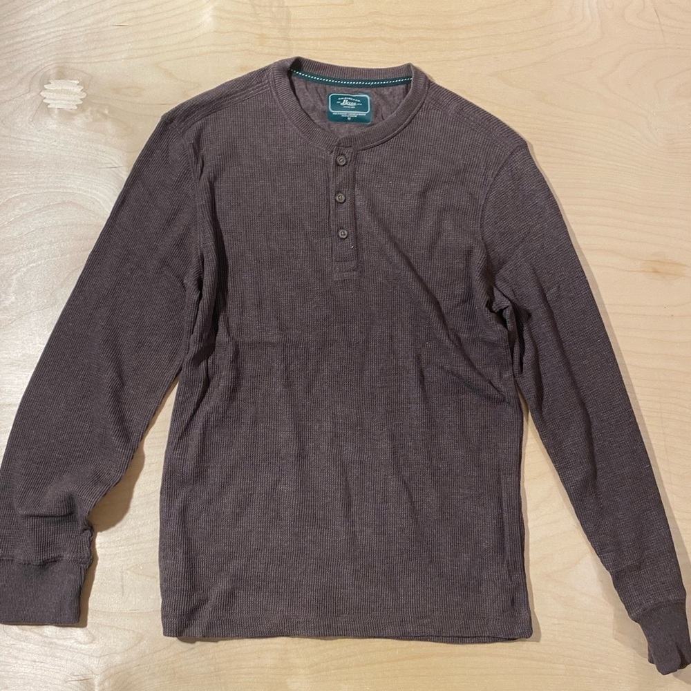 G.H. Bass & Co. Dark Brown Long Sleeve Henley Medium (QH)